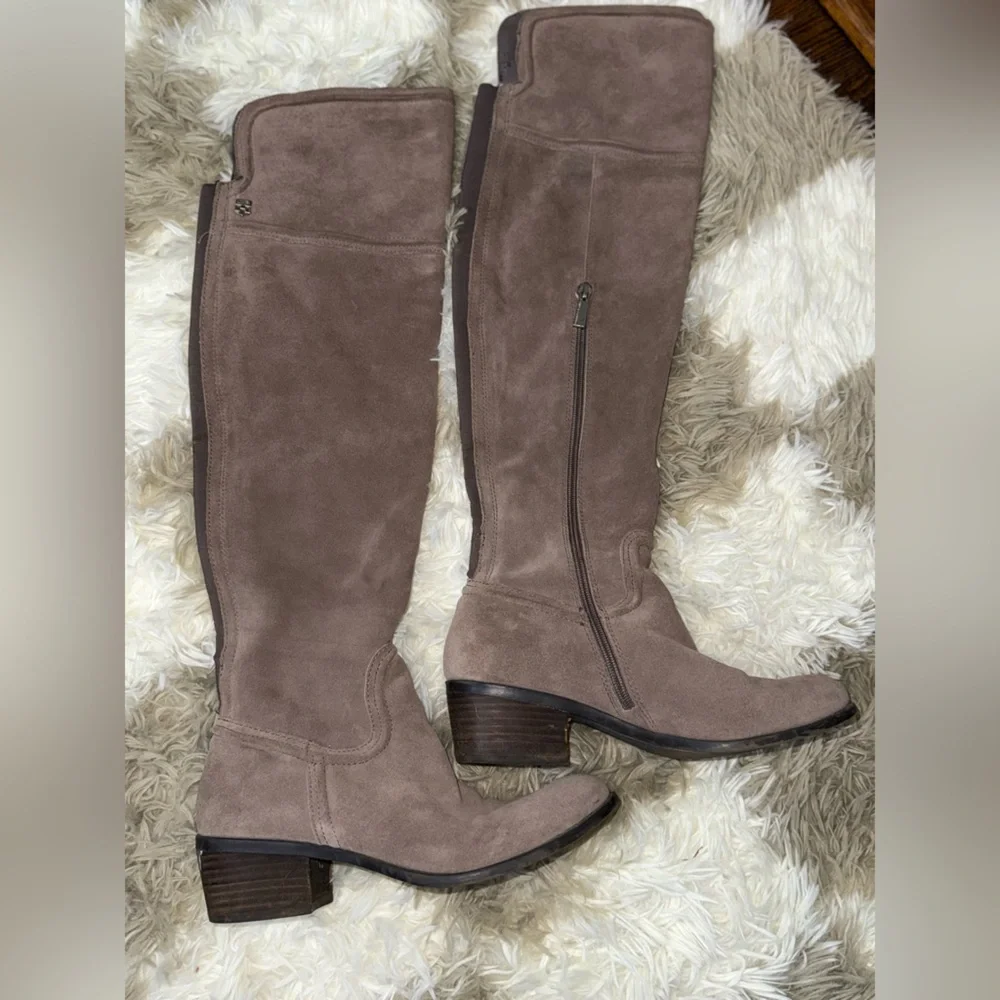 Vince Camuto Taupe Knee-High Boots Pre🩷